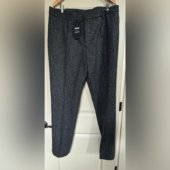 Men´s Gray Wool Pants by Boss selected by Beckham. 70%...